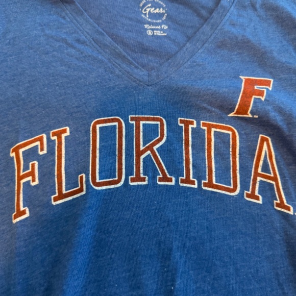Womens UF University of Florida V-neck T Small - Picture 4 of 5